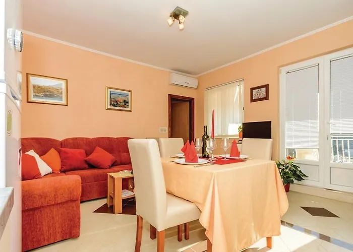 Сasa de vacaciones Jelena With Private Parking And A Pool