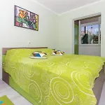 Jelena With Private Parking And A Pool