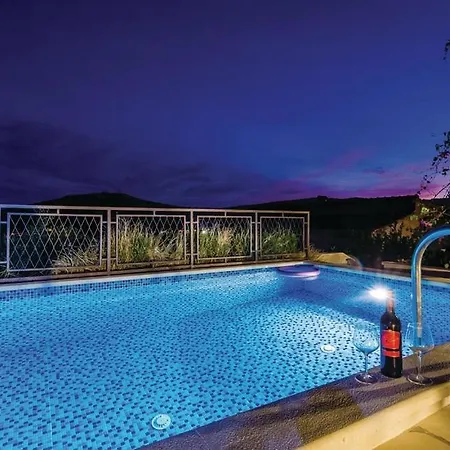 Jelena With Private Parking And A Pool *