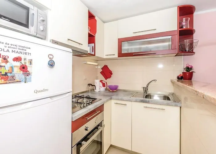 Holiday home Jelena With Private Parking And A Pool *